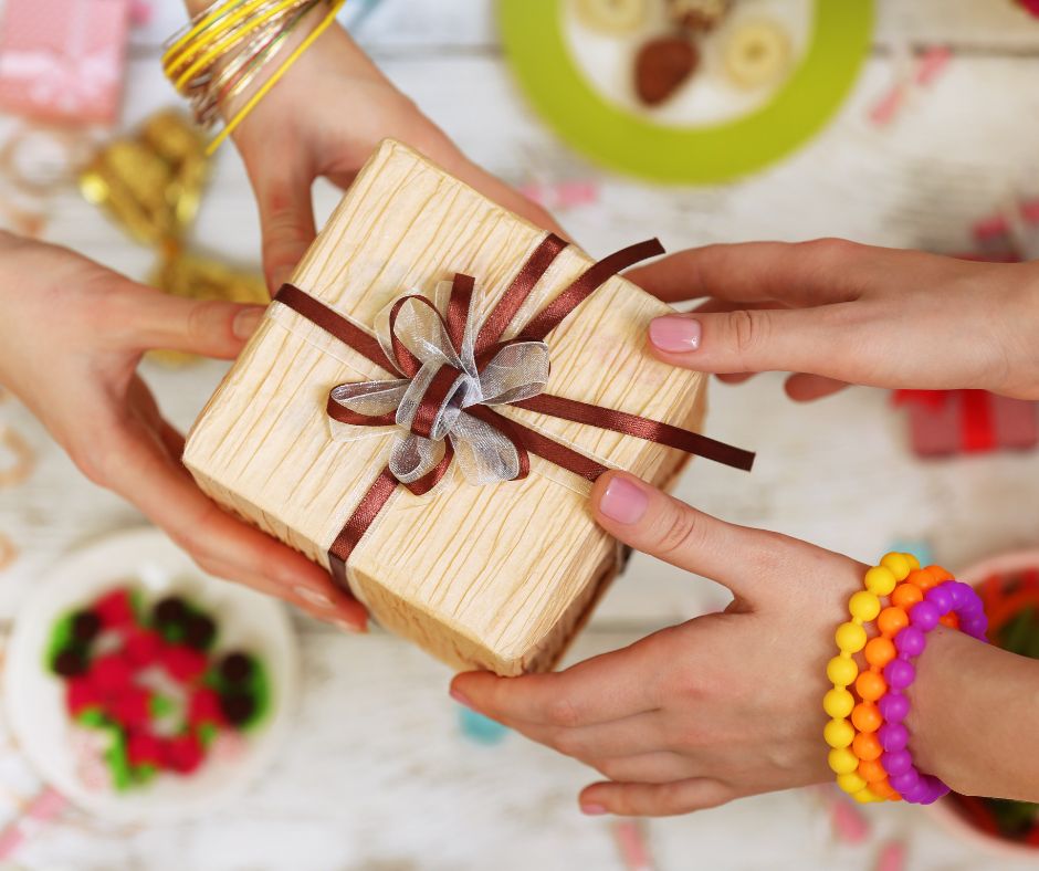 Gifts Bundles That Everyone Will Love - Calm & Cozy